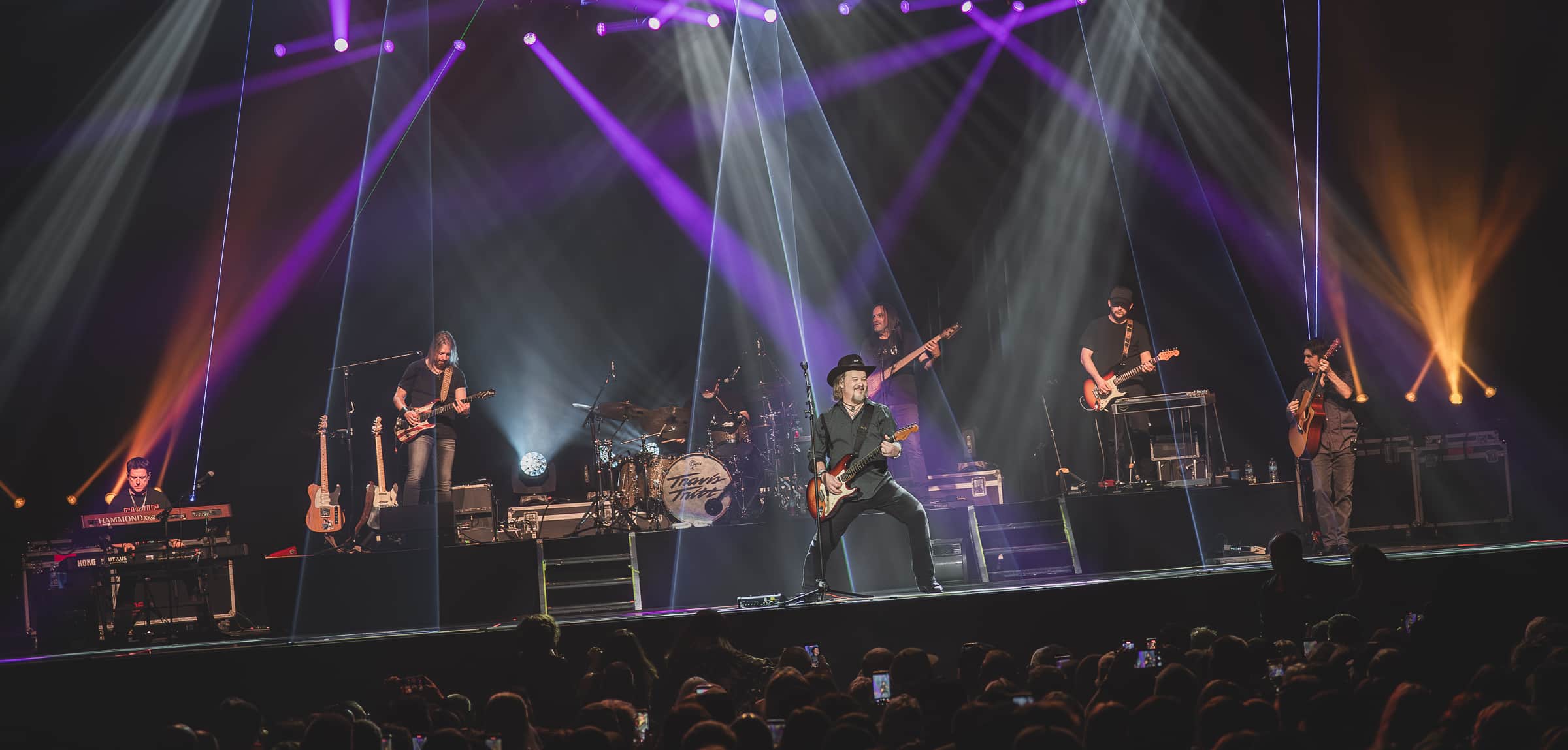 Travis Tritt live on tour